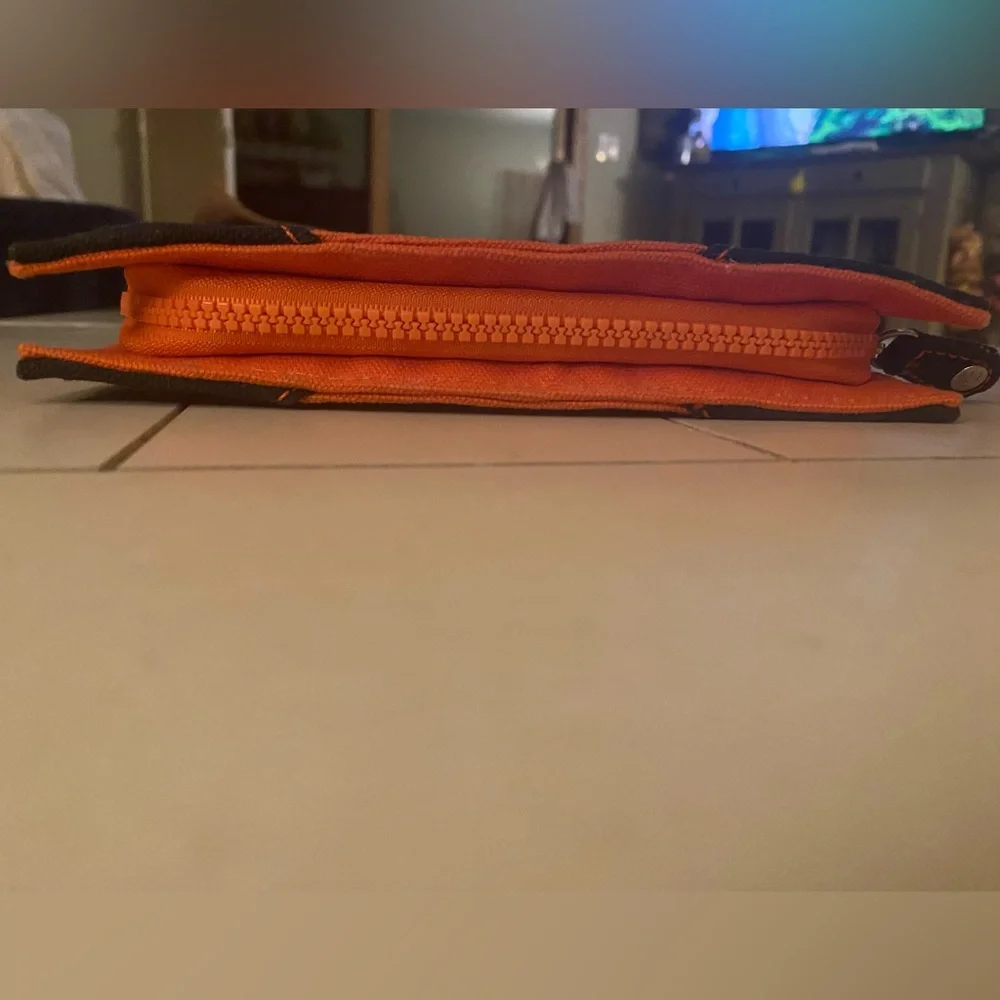Izak Canvas Zip Tablet Case Sleeve Orange Pre-Owned